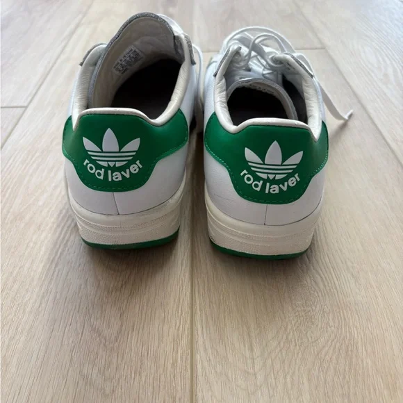 Adidas White and Green Rod Laver Shoes - Picture 4 of 6